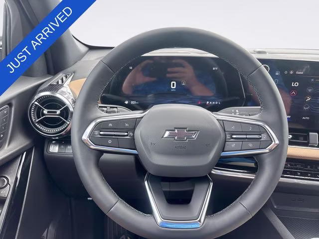 2026 Mosaic Black Metallic Chevrolet Equinox ACTIV FWD SUV