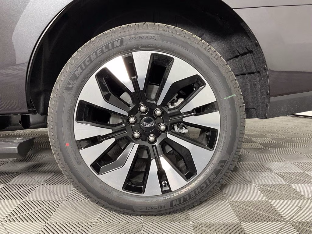 2026 Gray Metallic Ford Expedition Platinum 4X4 SUV