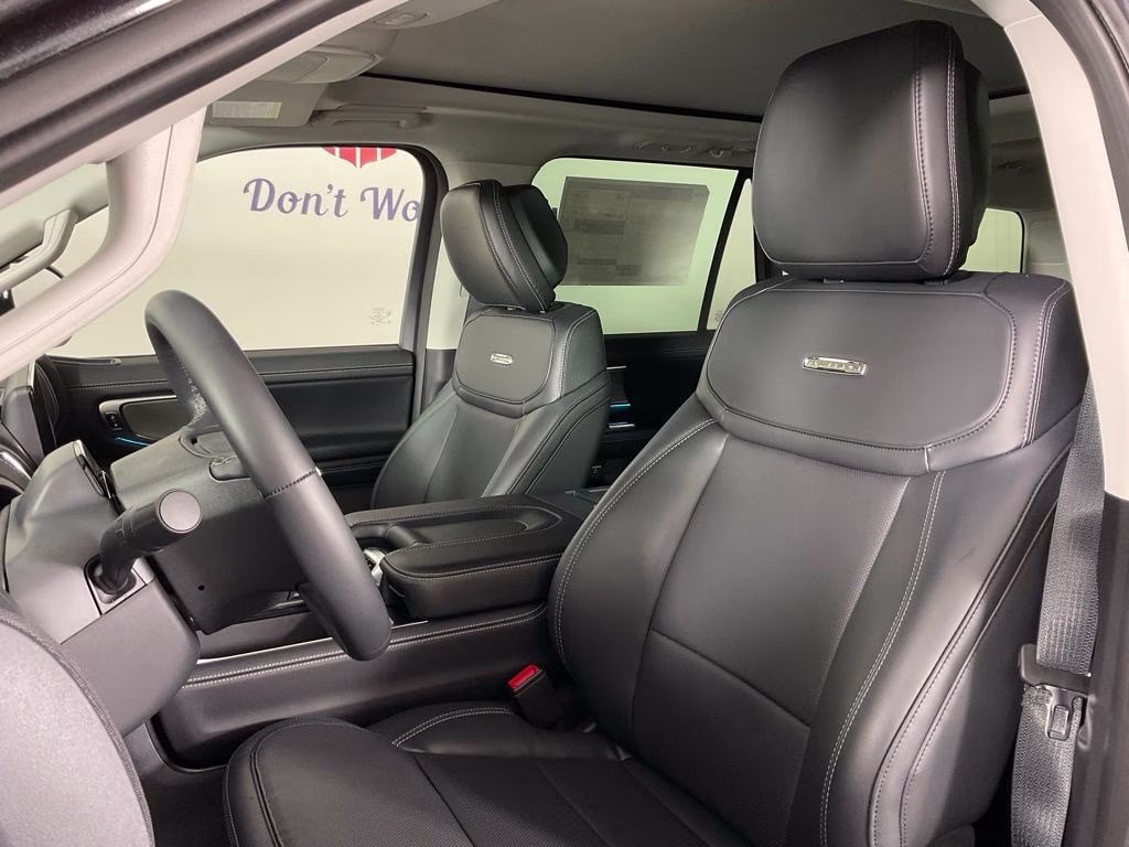 2026 Gray Metallic Ford Expedition Platinum 4X4 SUV