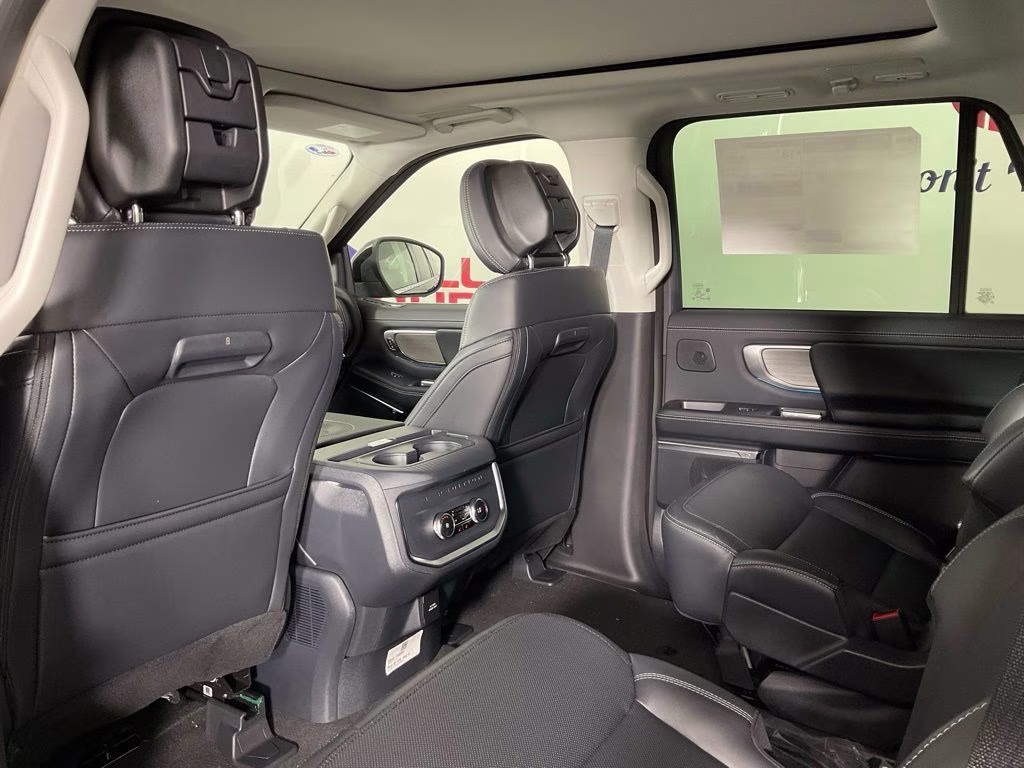 2026 Gray Metallic Ford Expedition Platinum 4X4 SUV