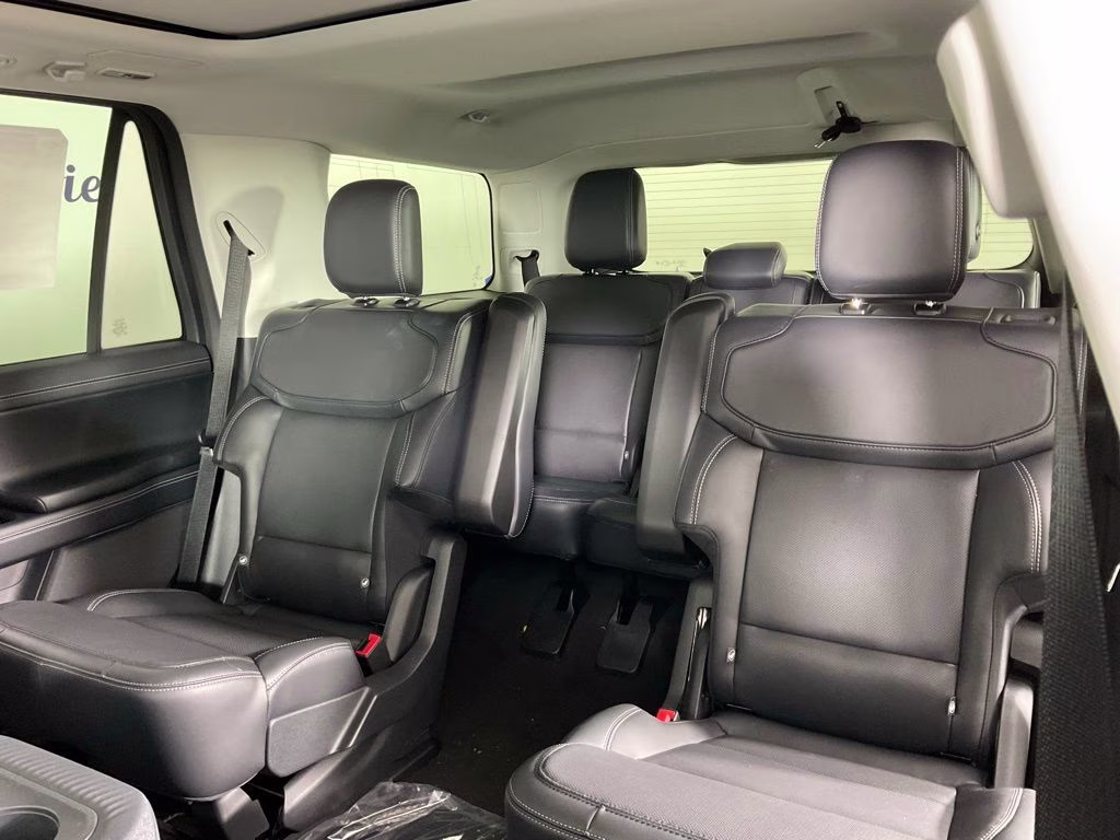 2026 Gray Metallic Ford Expedition Platinum 4X4 SUV