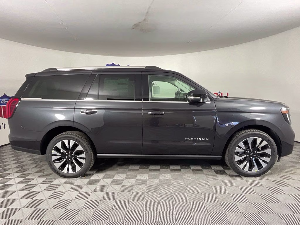 2026 Gray Metallic Ford Expedition Platinum 4X4 SUV