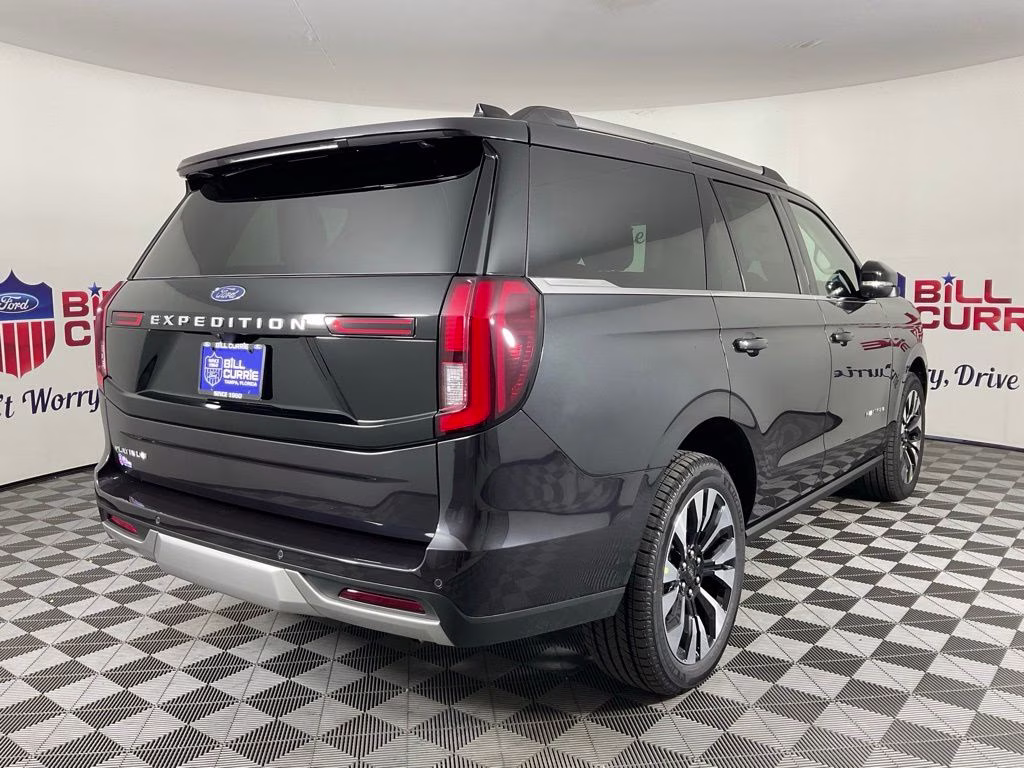 2026 Gray Metallic Ford Expedition Platinum 4X4 SUV