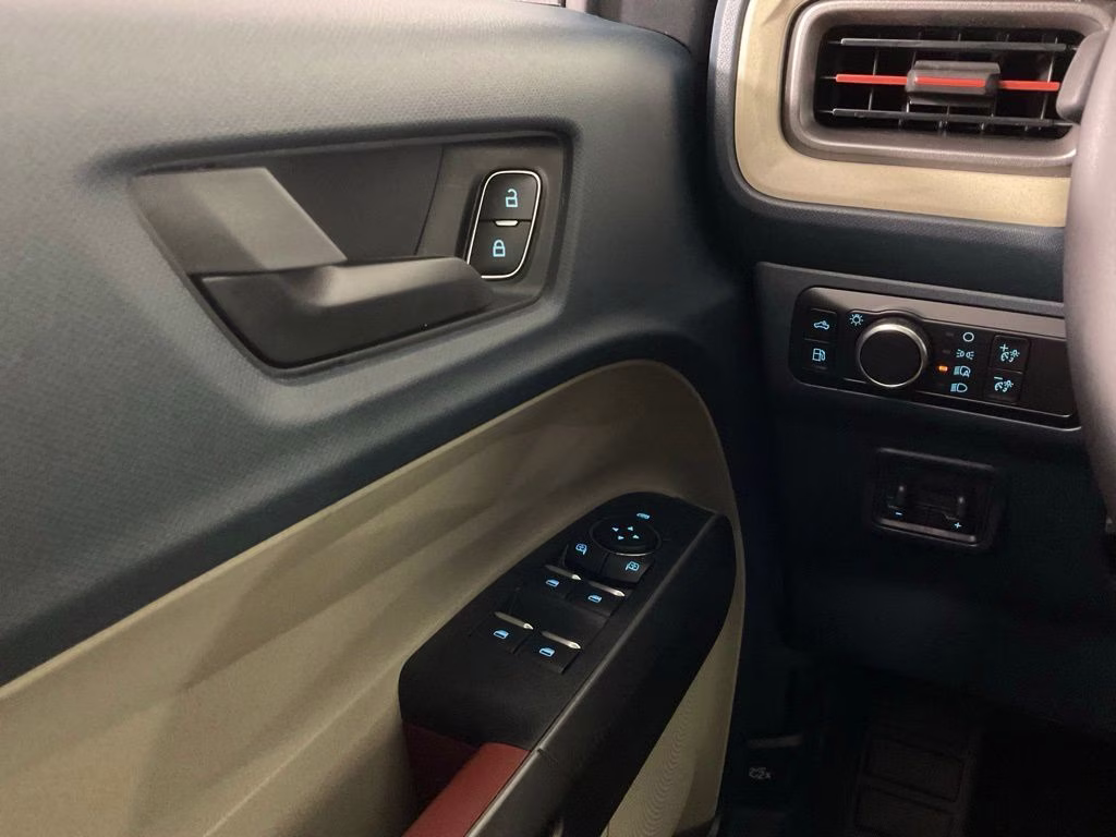 2026 Gray Metallic Ford Maverick Lariat AWD Truck