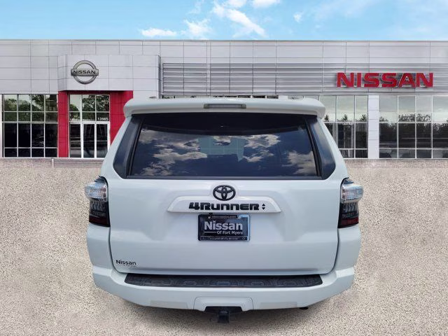 2021 Super White Toyota 4Runner SR5 Premium 4X4 SUV