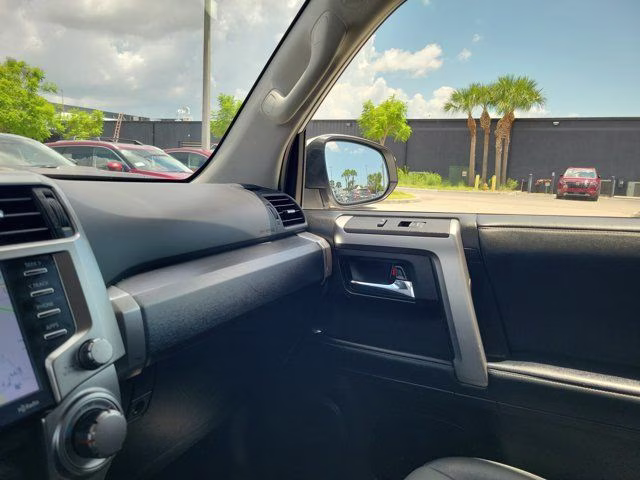 2021 Super White Toyota 4Runner SR5 Premium 4X4 SUV