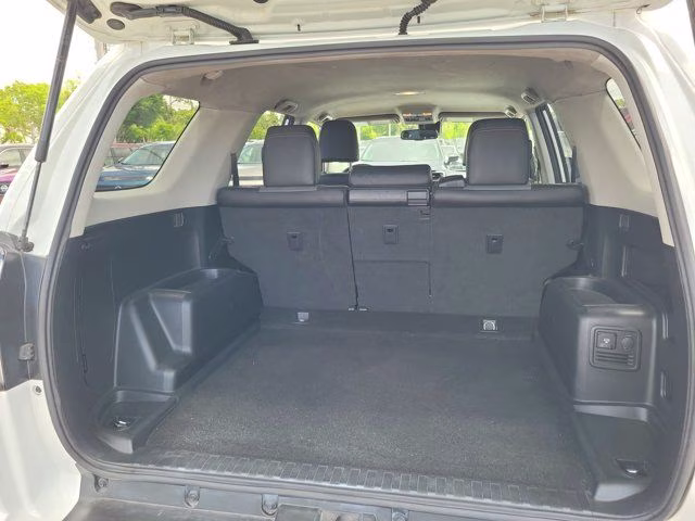 2021 Super White Toyota 4Runner SR5 Premium 4X4 SUV
