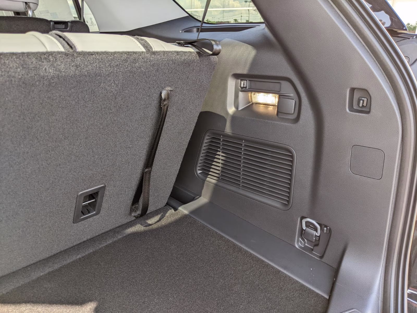 2026 Agate Black Metallic Ford Explorer Active 4X4 SUV