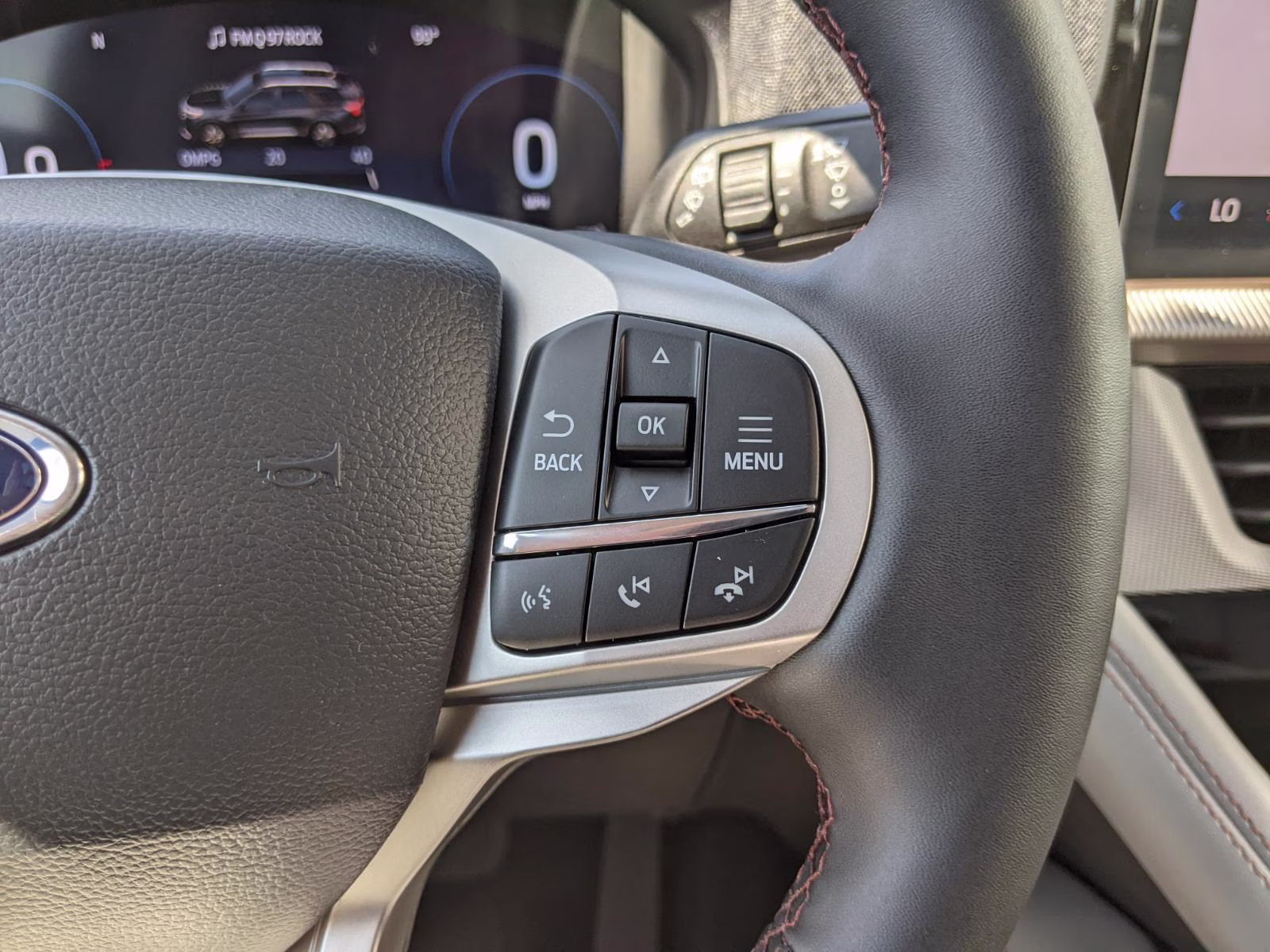 2026 Agate Black Metallic Ford Explorer Active 4X4 SUV