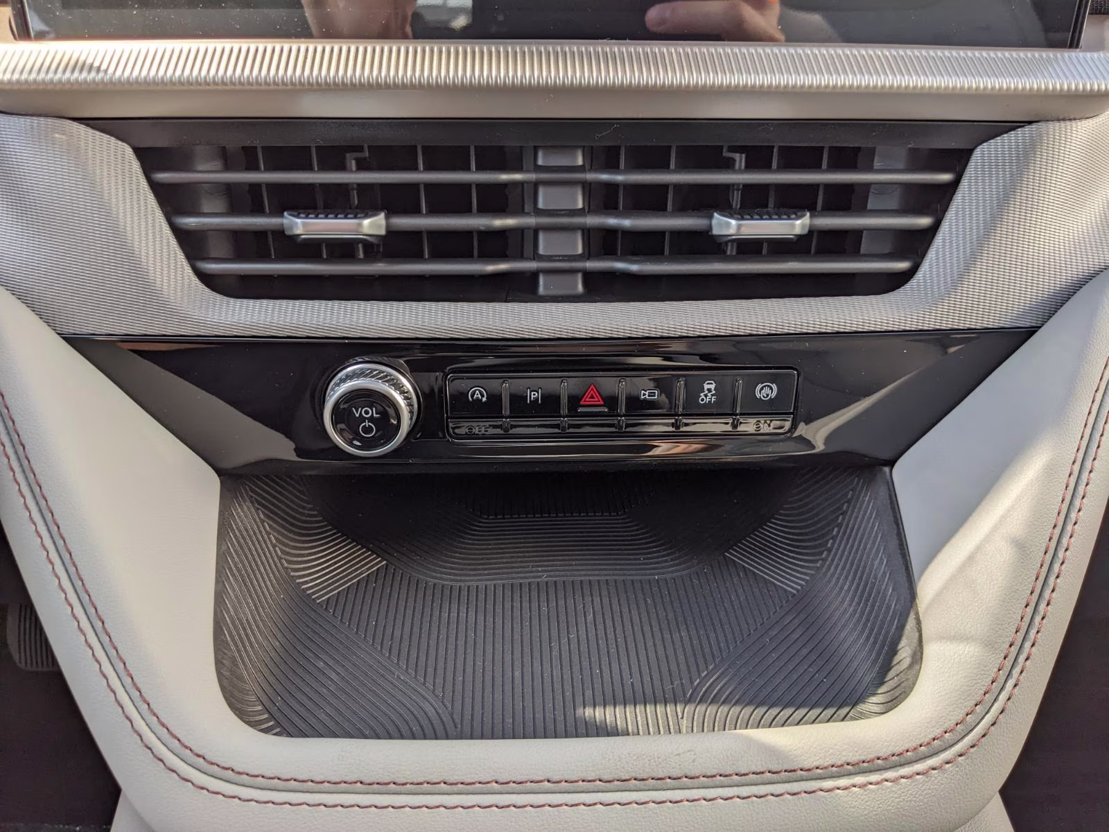 2026 Agate Black Metallic Ford Explorer Active 4X4 SUV