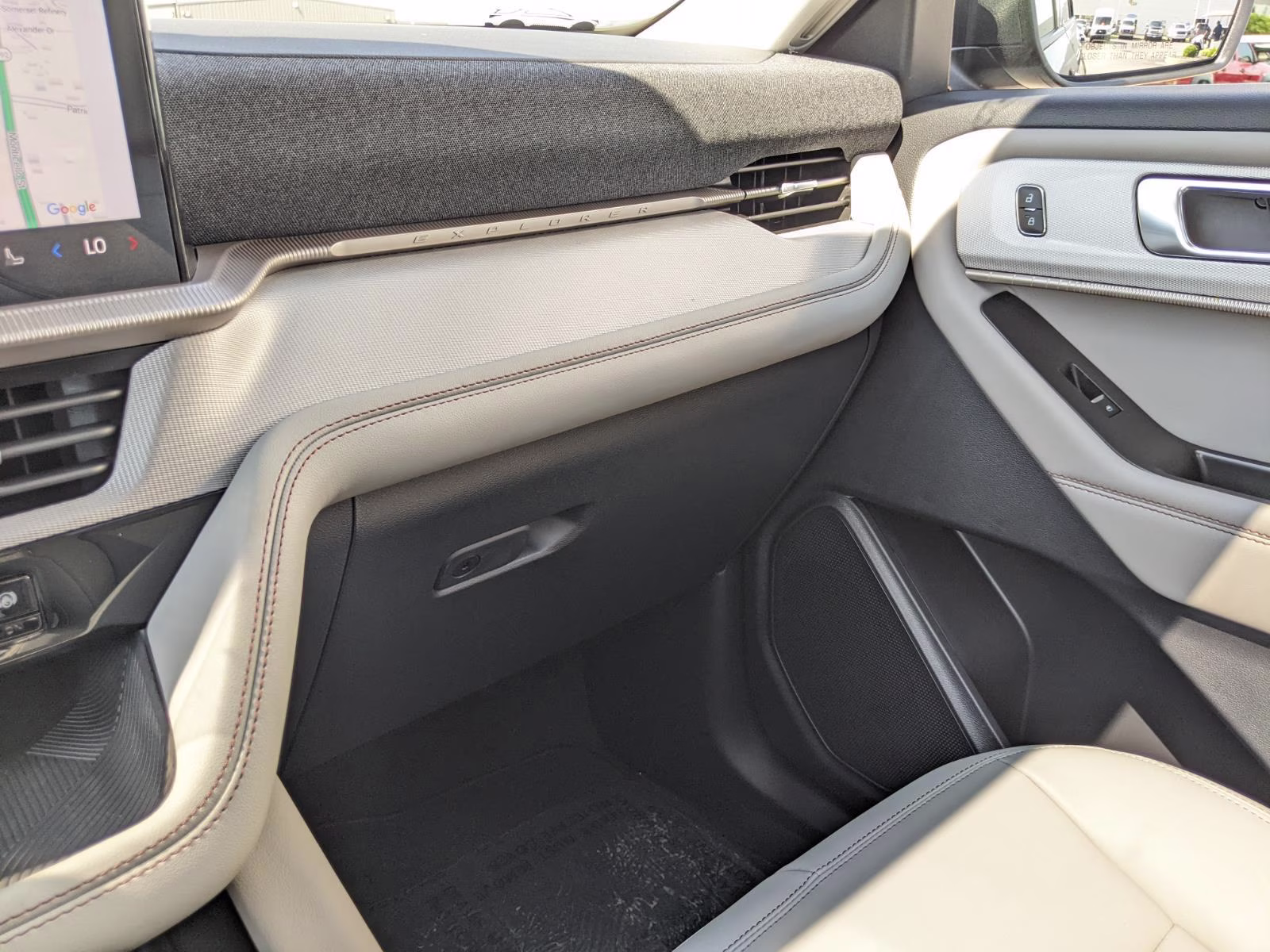 2026 Agate Black Metallic Ford Explorer Active 4X4 SUV