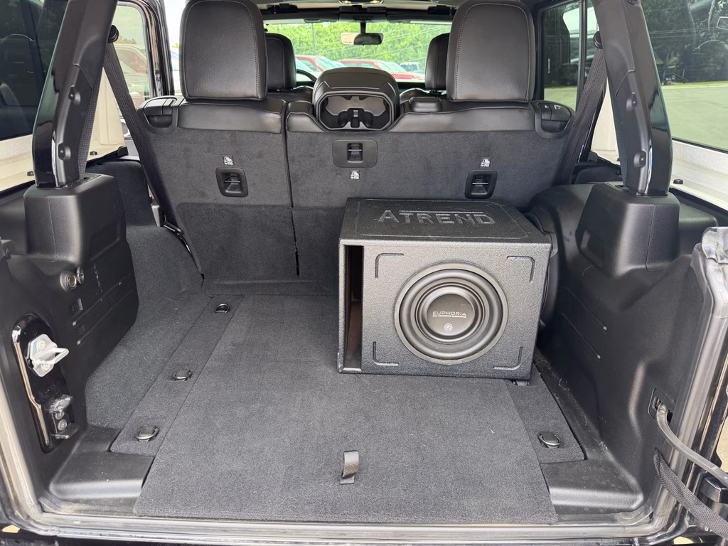 2022 Black Clearcoat Jeep Wrangler Unlimited Sahara 4X4 SUV