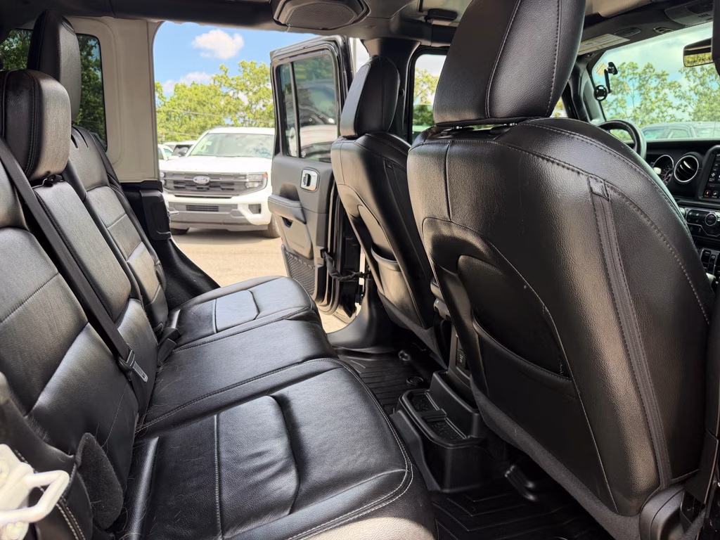 2022 Black Clearcoat Jeep Wrangler Unlimited Sahara 4X4 SUV