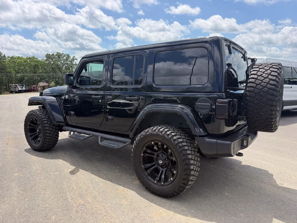 2022 Black Clearcoat Jeep Wrangler Unlimited Sahara 4X4 SUV