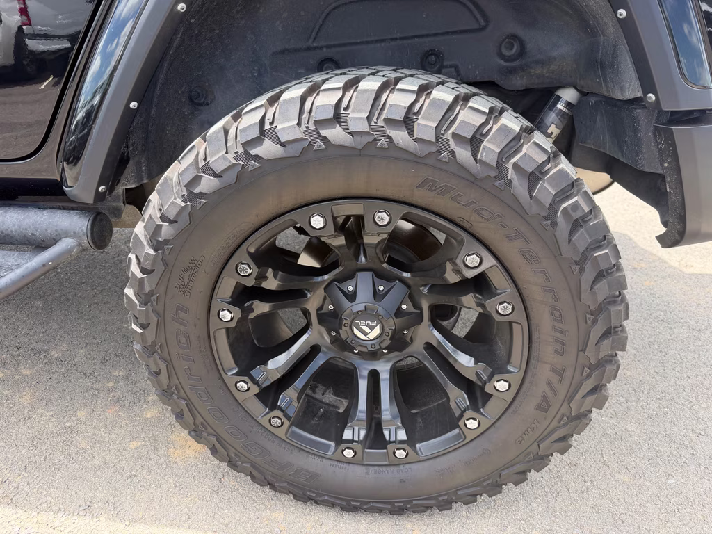 2022 Black Clearcoat Jeep Wrangler Unlimited Sahara 4X4 SUV
