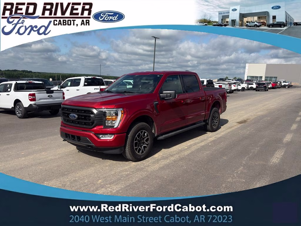 2023 Hot Pepper Red Metallic Tinted Clearcoat Ford F-150 XLT 4X4 Truck