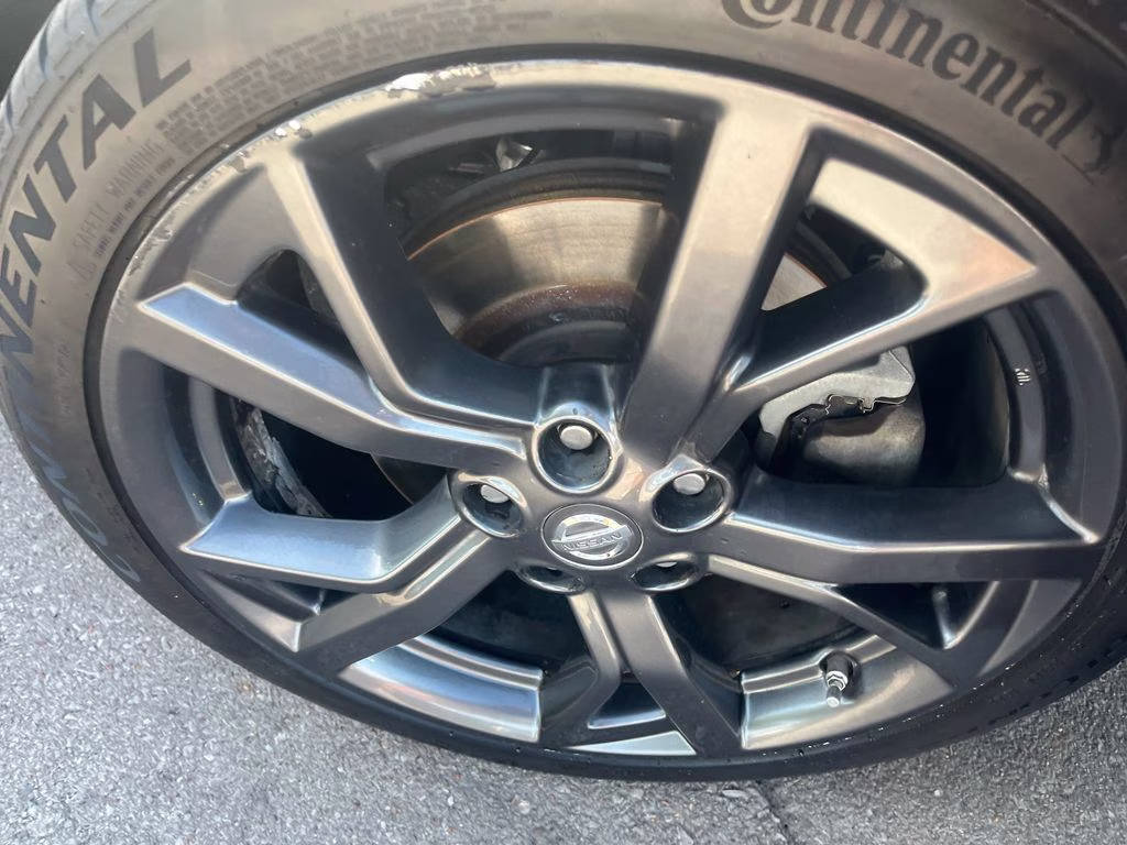 2014 Java Metallic Nissan Maxima 3.5 SV FWD Sedan