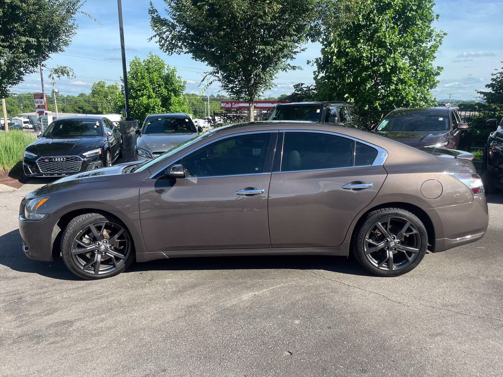 2014 Java Metallic Nissan Maxima 3.5 SV FWD Sedan