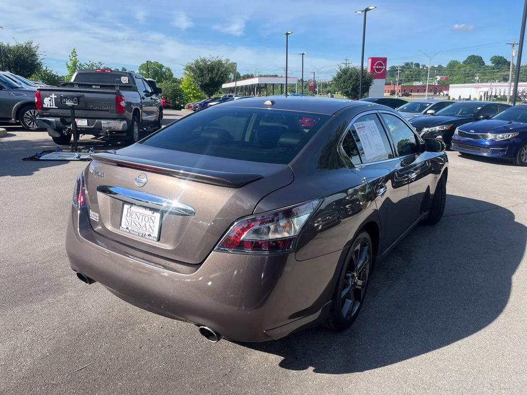 2014 Java Metallic Nissan Maxima 3.5 SV FWD Sedan