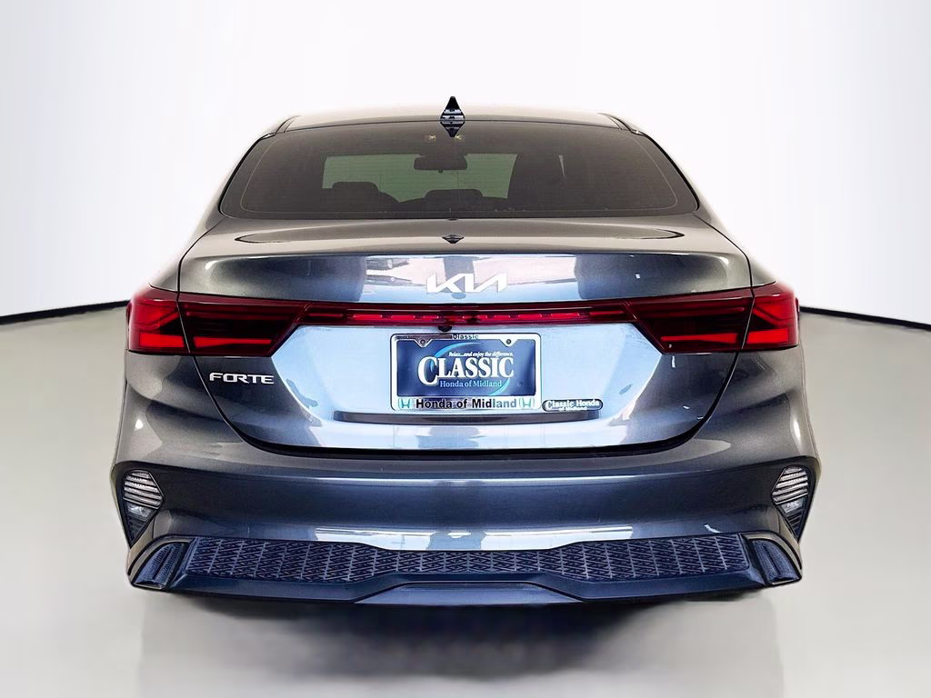 2024 Gravity Gray Kia Forte LXS FWD Sedan