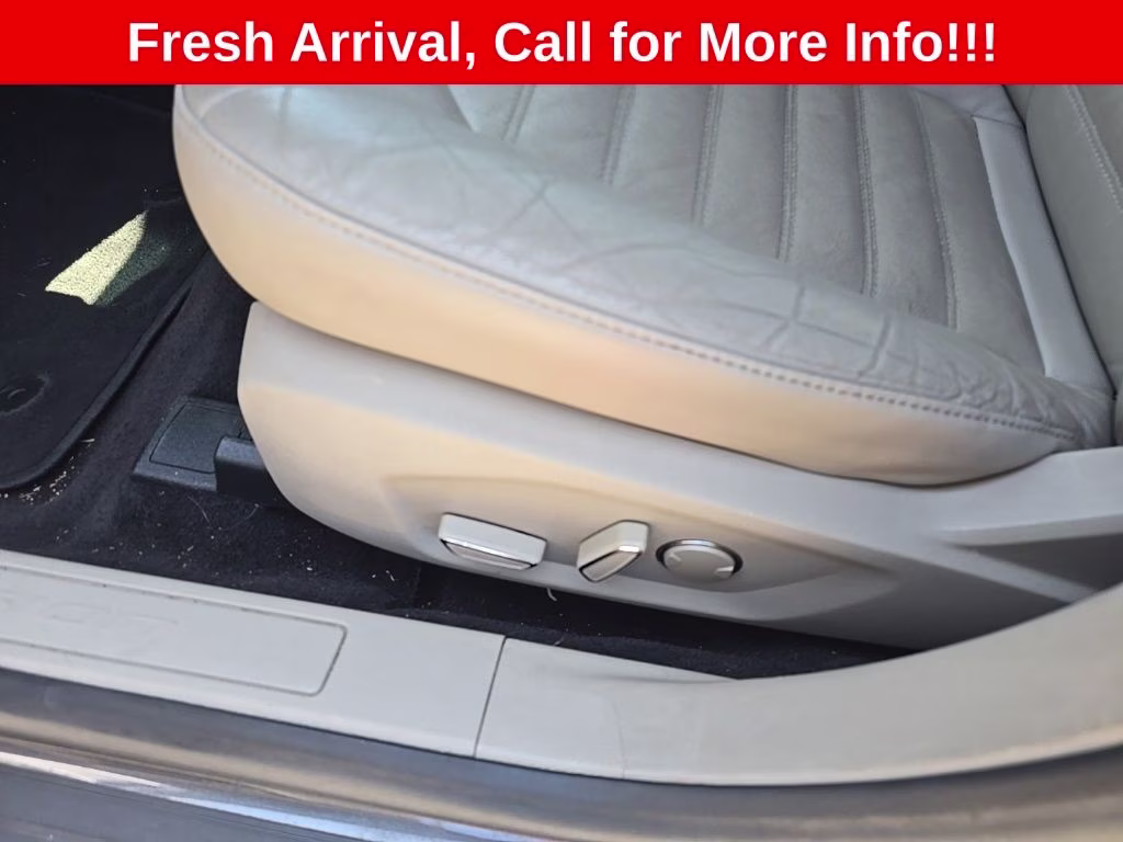 2017 Ingot Silver Ford Fusion SE FWD Sedan