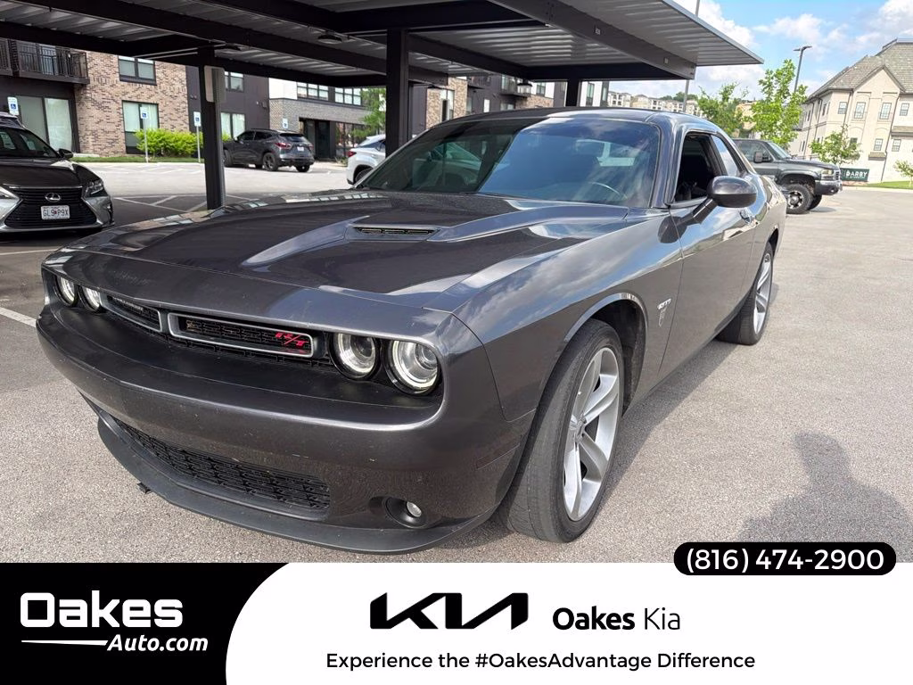 2018 Granite Crystal Metallic Clearcoat Dodge Challenger R/T RWD Coupe