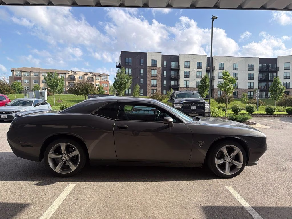 2018 Granite Crystal Metallic Clearcoat Dodge Challenger R/T RWD Coupe