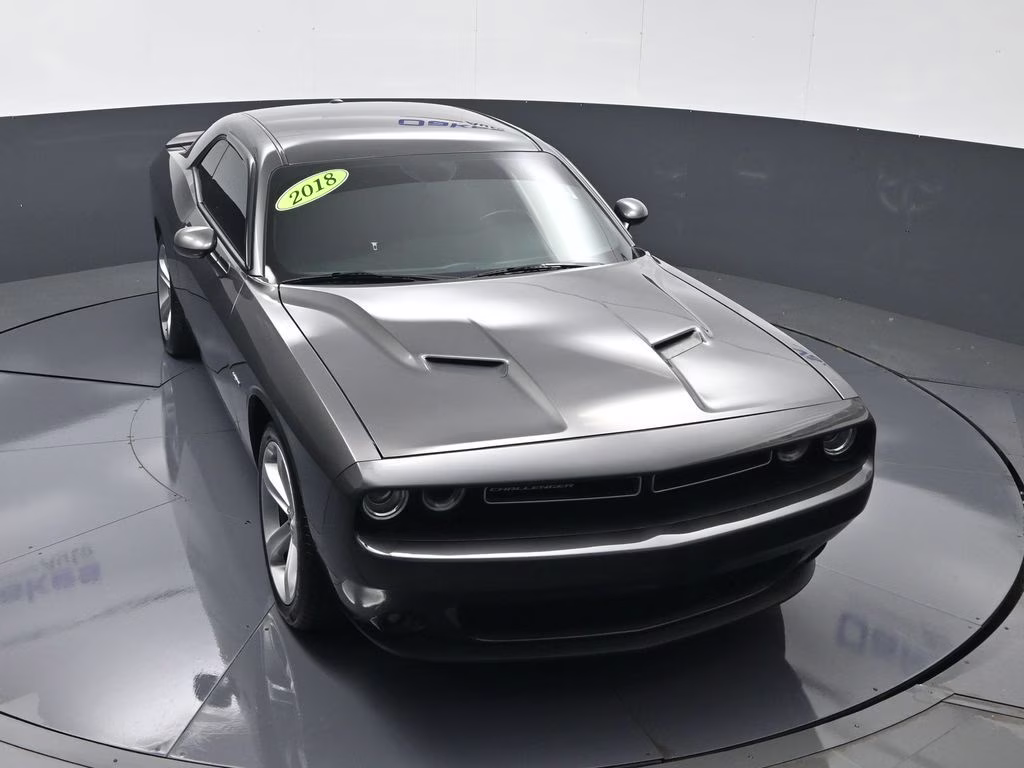 2018 Granite Crystal Metallic Clearcoat Dodge Challenger R/T RWD Coupe