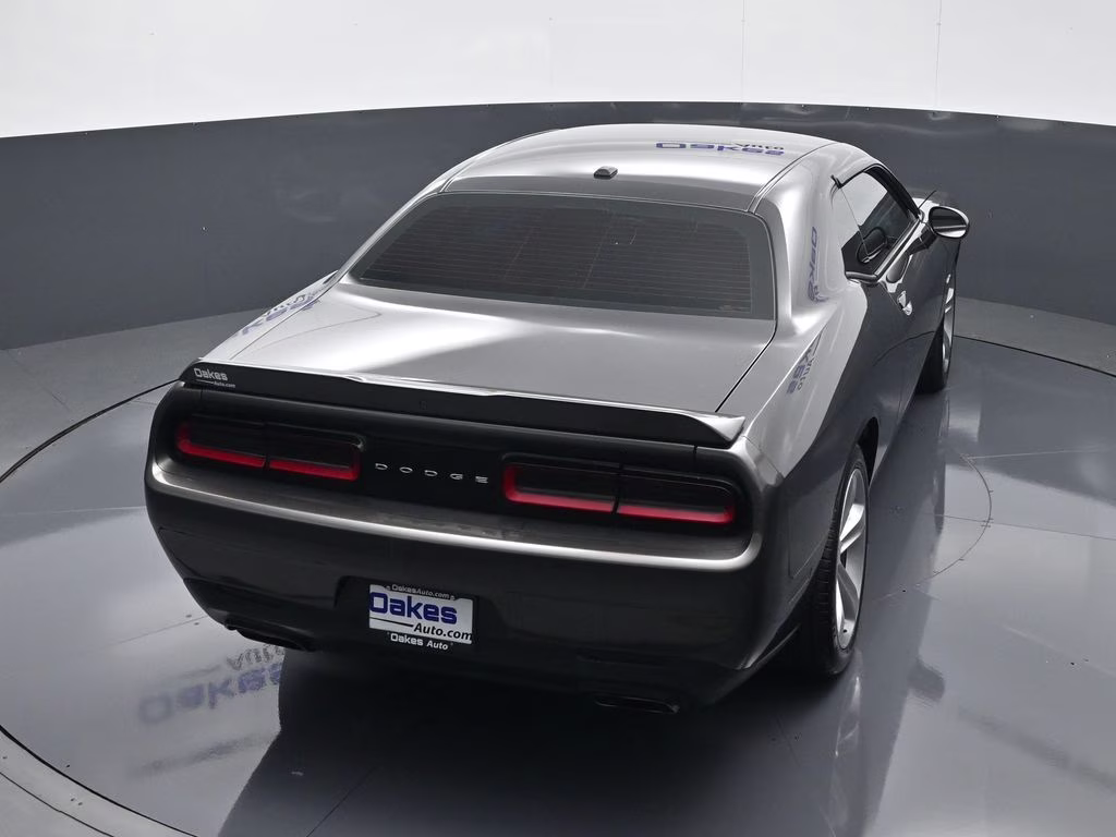 2018 Granite Crystal Metallic Clearcoat Dodge Challenger R/T RWD Coupe