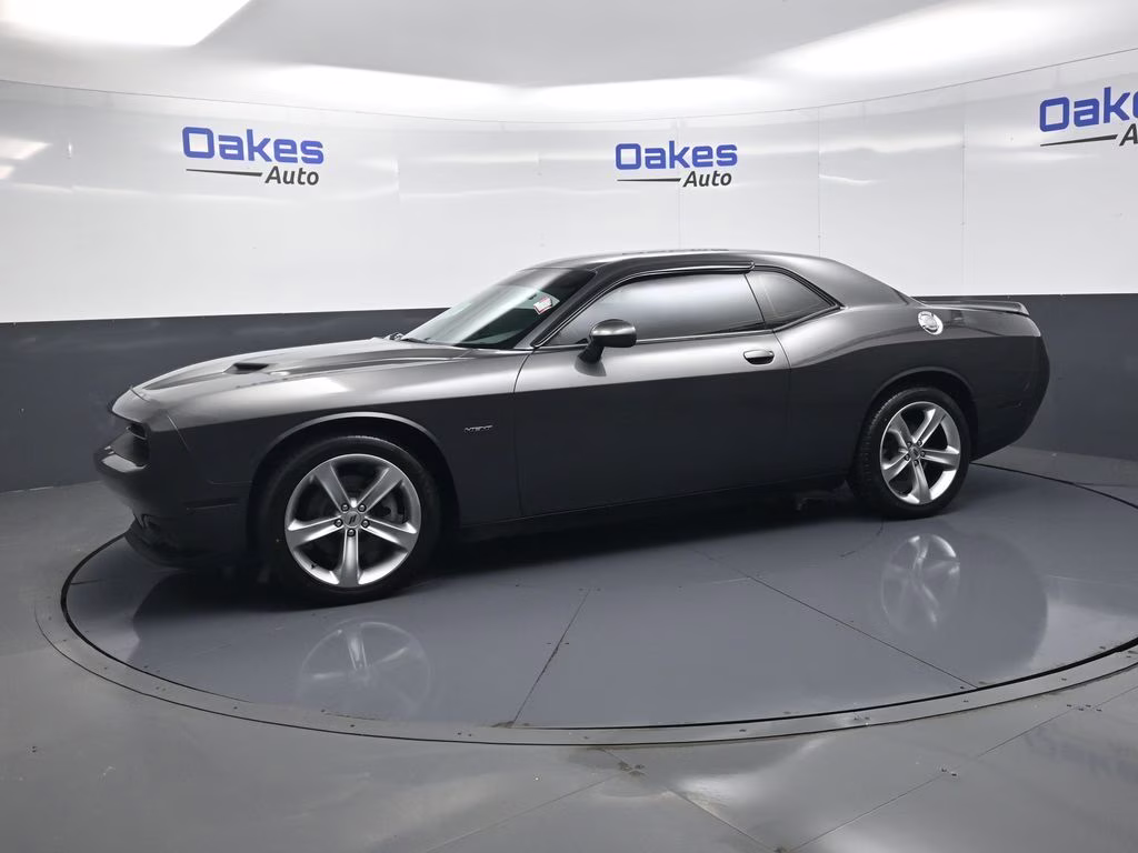 2018 Granite Crystal Metallic Clearcoat Dodge Challenger R/T RWD Coupe