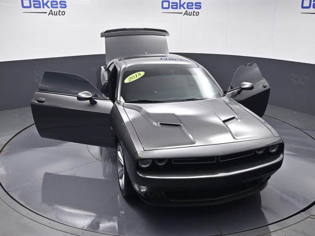 2018 Granite Crystal Metallic Clearcoat Dodge Challenger R/T RWD Coupe