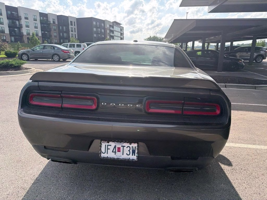 2018 Granite Crystal Metallic Clearcoat Dodge Challenger R/T RWD Coupe