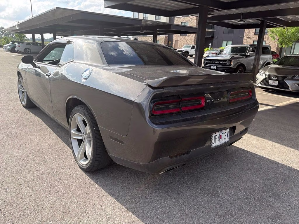 2018 Granite Crystal Metallic Clearcoat Dodge Challenger R/T RWD Coupe