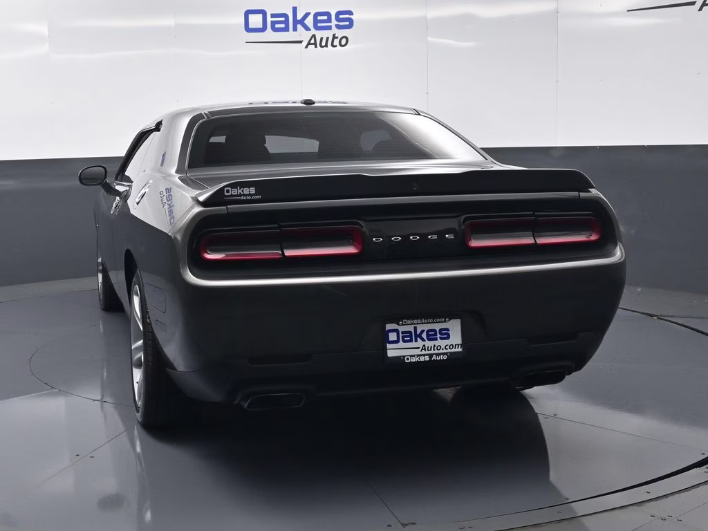 2018 Granite Crystal Metallic Clearcoat Dodge Challenger R/T RWD Coupe