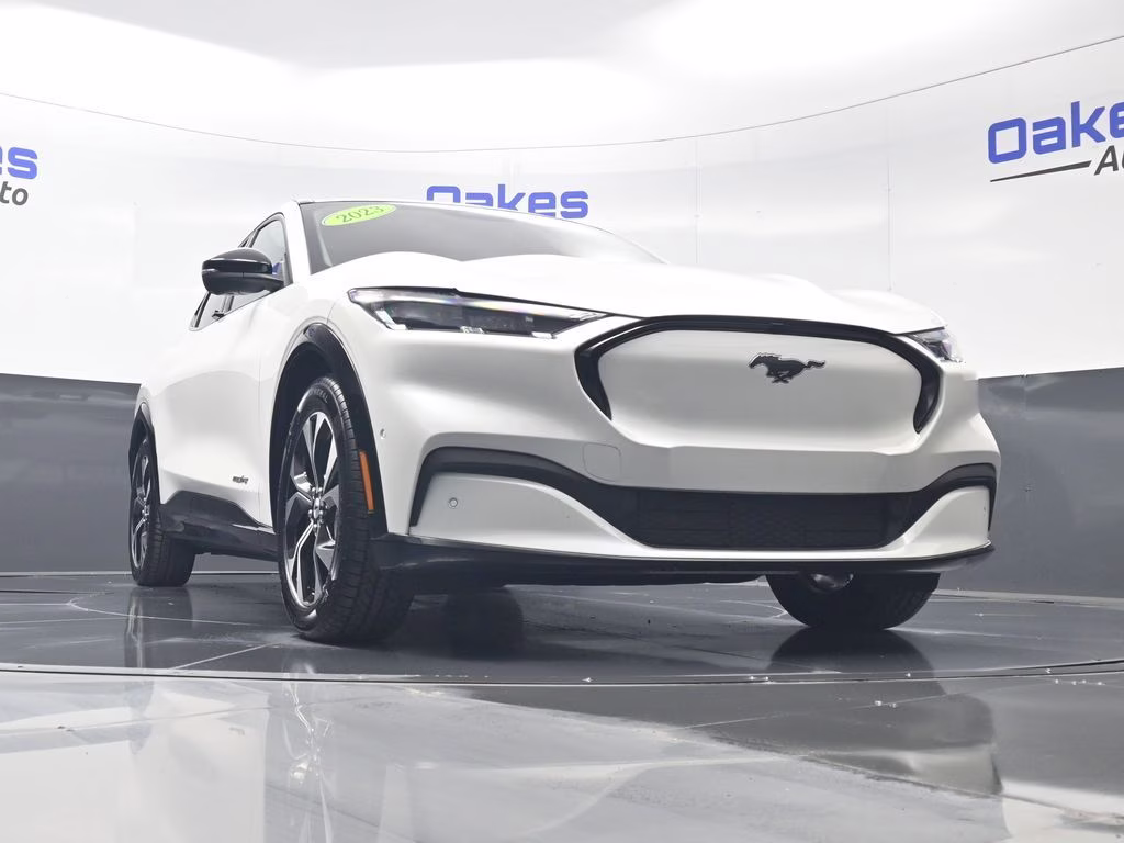 2023 White Metallic Ford Mustang Mach-E Premium RWD SUV