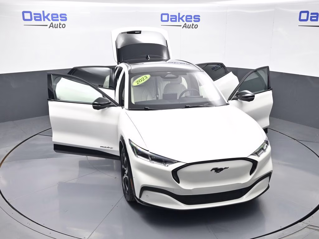 2023 White Metallic Ford Mustang Mach-E Premium RWD SUV