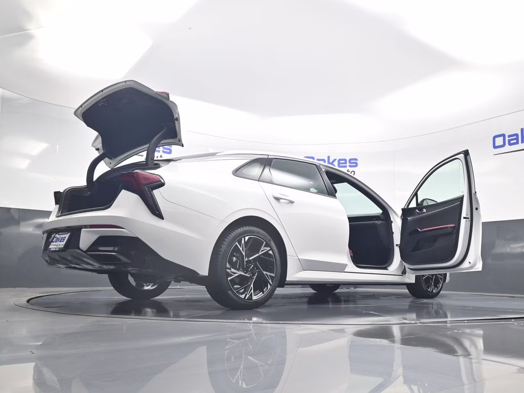 2026 Snow White Pearl Kia K5 GT-Line FWD Sedan