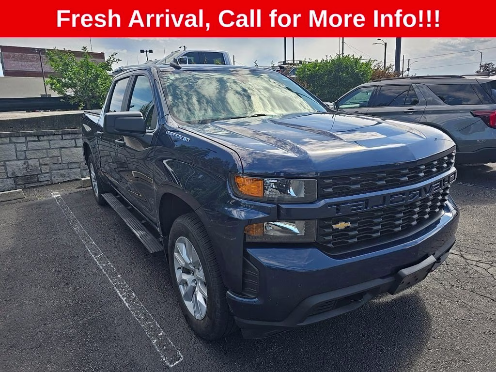 2021 Northsky Blue Metallic Chevrolet Silverado 1500 Custom 4X4 Truck