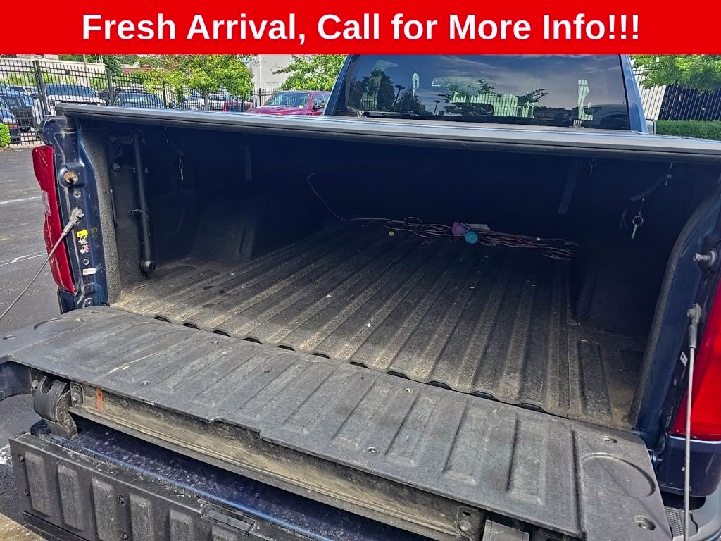 2021 Northsky Blue Metallic Chevrolet Silverado 1500 Custom 4X4 Truck