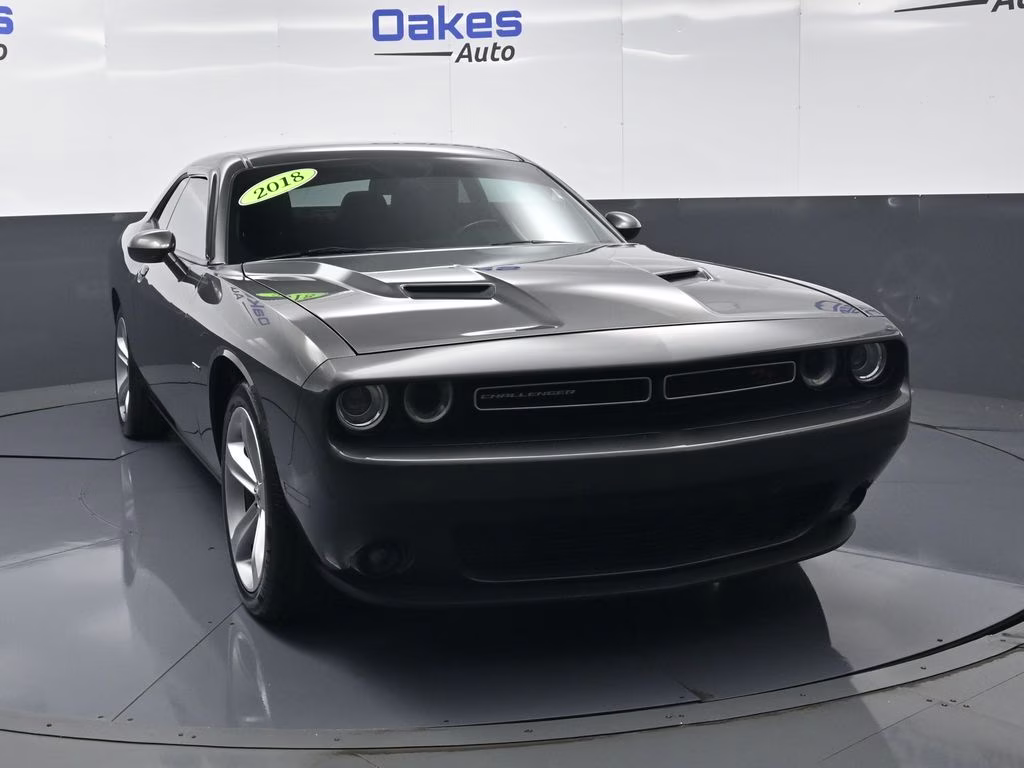 2018 Granite Crystal Metallic Clearcoat Dodge Challenger R/T RWD Coupe