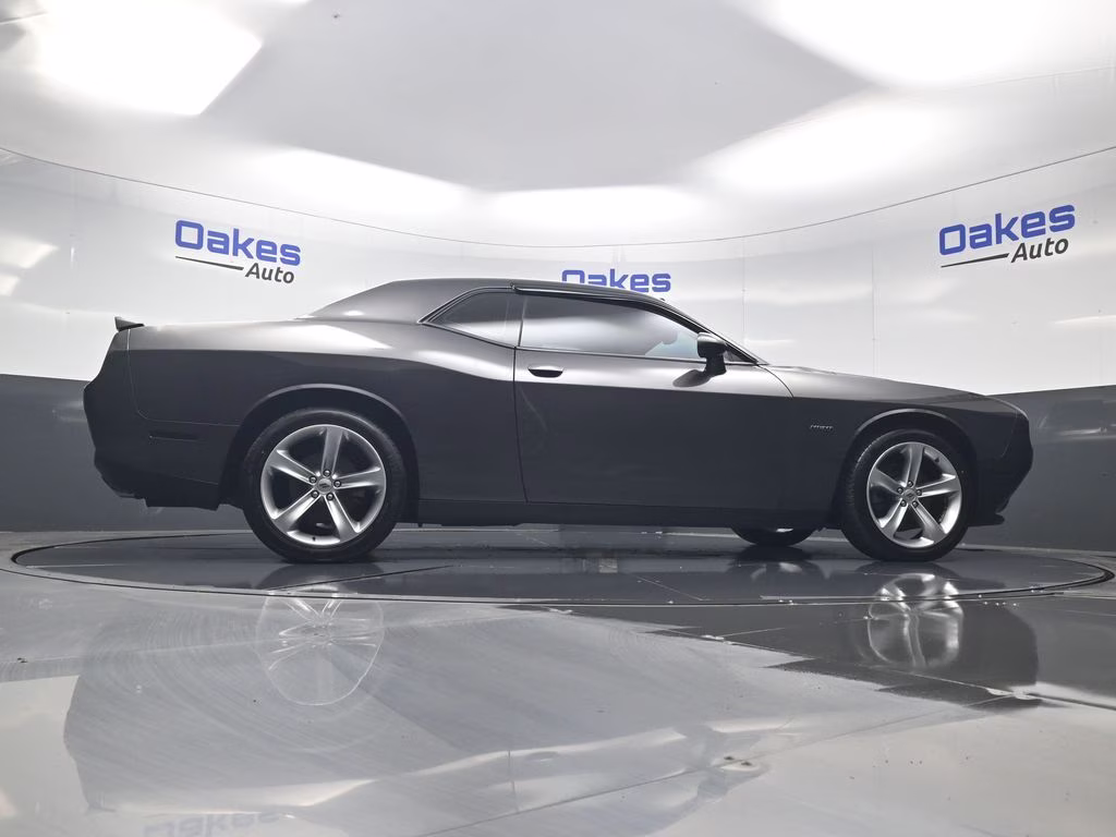 2018 Granite Crystal Metallic Clearcoat Dodge Challenger R/T RWD Coupe