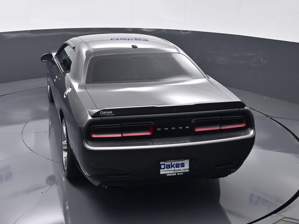 2018 Granite Crystal Metallic Clearcoat Dodge Challenger R/T RWD Coupe