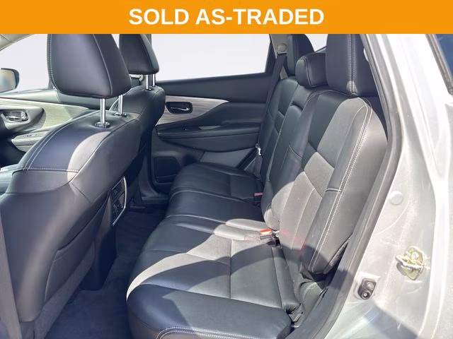 2017 Brilliant Silver Metallic Nissan Murano SL FWD SUV
