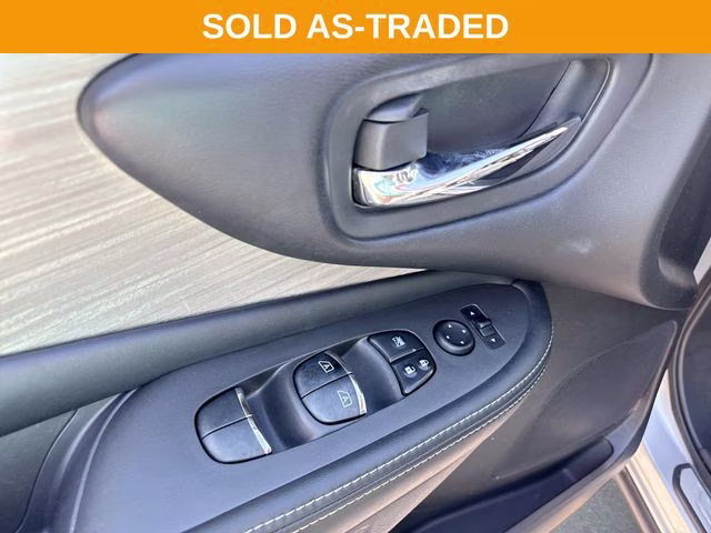 2017 Brilliant Silver Metallic Nissan Murano SL FWD SUV
