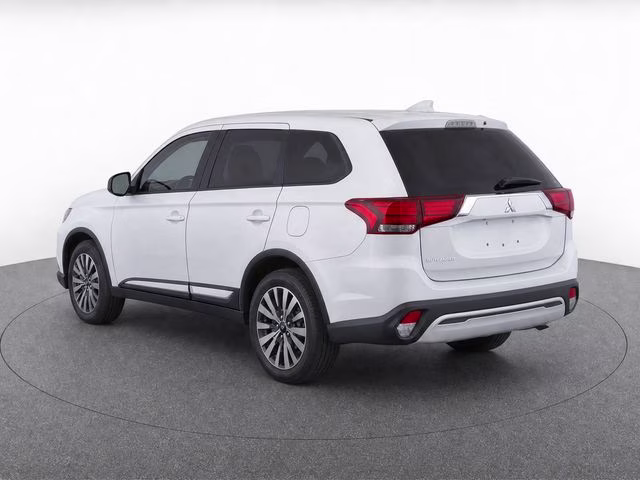 2020 Mitsubishi Outlander ES FWD SUV