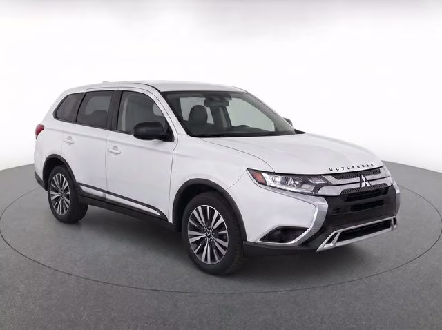 2020 Mitsubishi Outlander ES FWD SUV