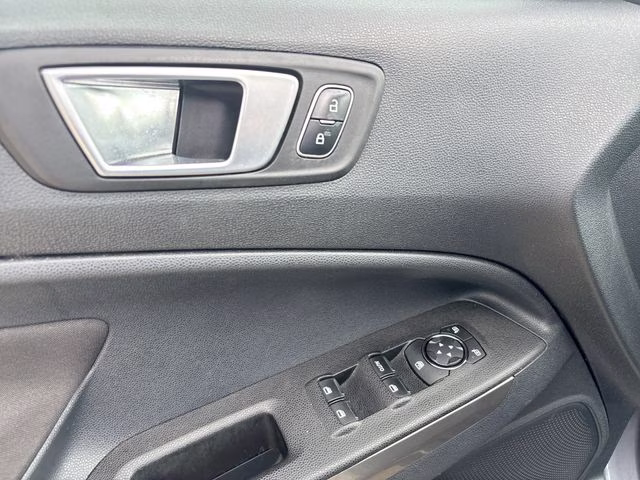 2018 Smoke Metallic Ford EcoSport SE FWD SUV