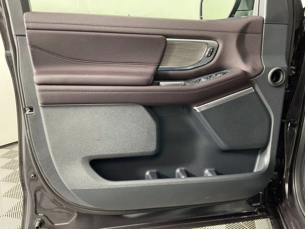 2026 Gray Metallic Ford Expedition Platinum 4X4 SUV