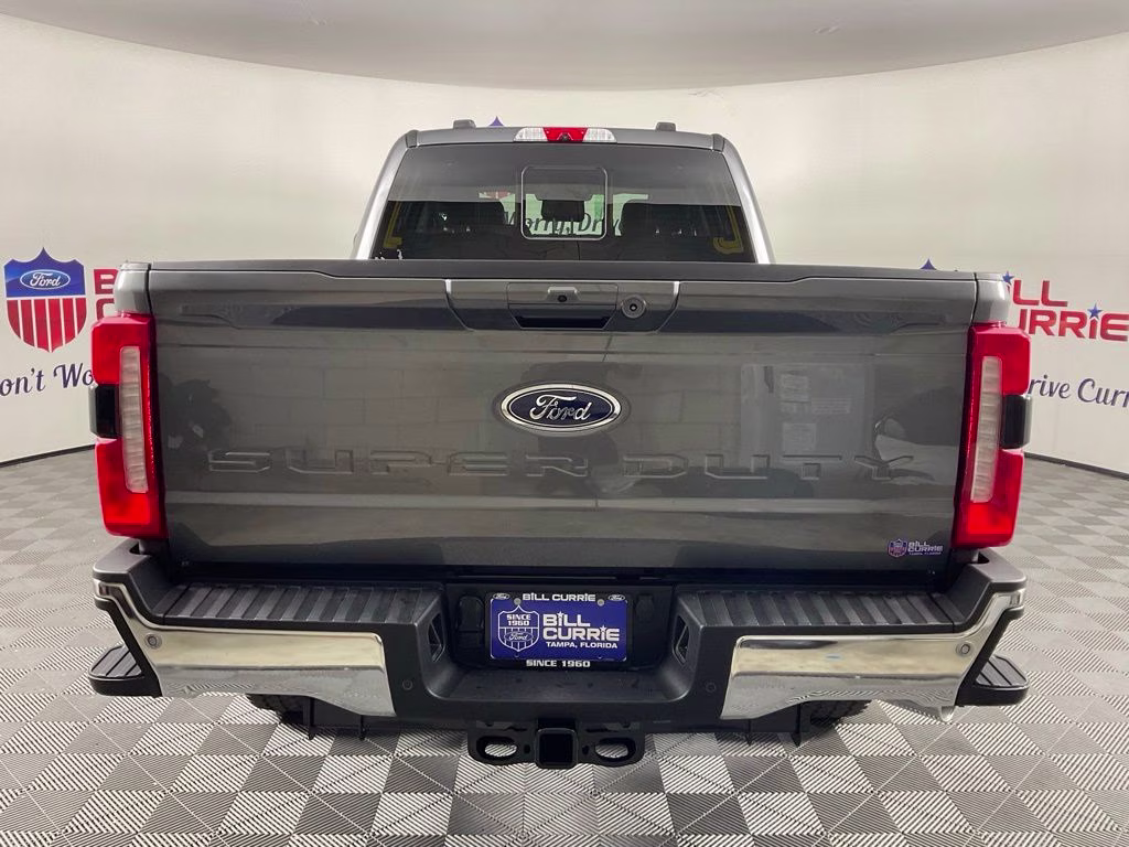 2026 Gray Metallic Ford Super Duty F-250 SRW Lariat 4X4 Truck