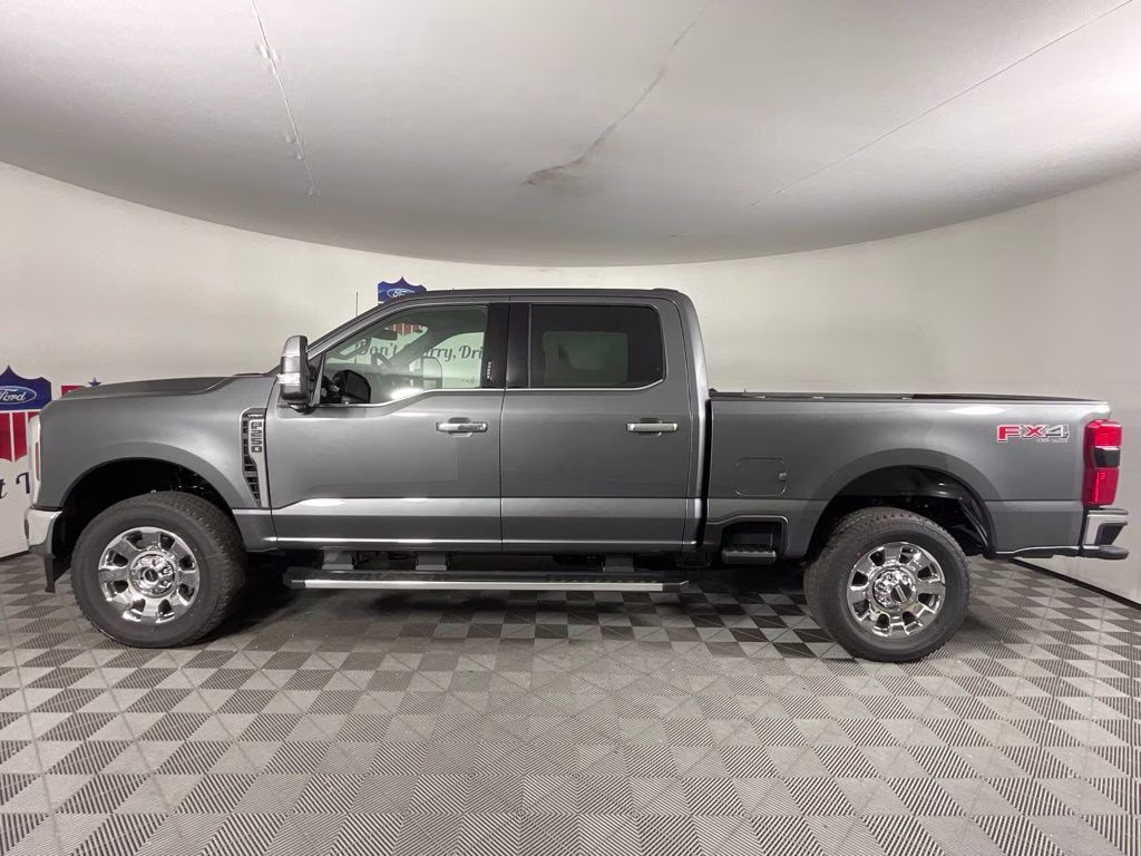 2026 Gray Metallic Ford Super Duty F-250 SRW Lariat 4X4 Truck